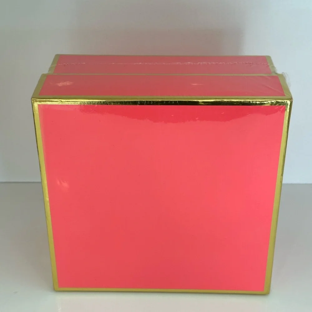 Sugar Paper Los Angeles Square Pink Gift Box - Picture 3 of 6